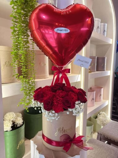 MAISON BLOOMS
